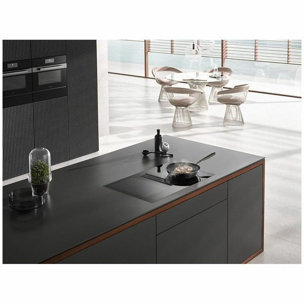 Miele 80cm Induction cooktop with integrated Ventilation System