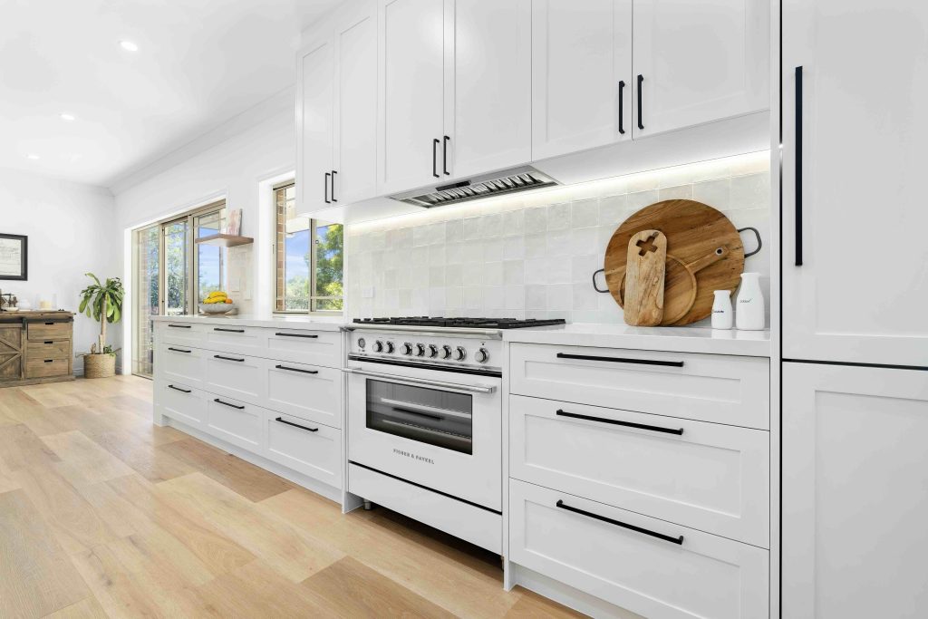 completed wood marble and white kitchen renovation on the Gold Coast in Robina 